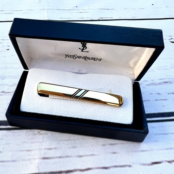 Like New Tie Clip in Vintage Yves Saint Laurent Box YSL - Picture 1 of 14